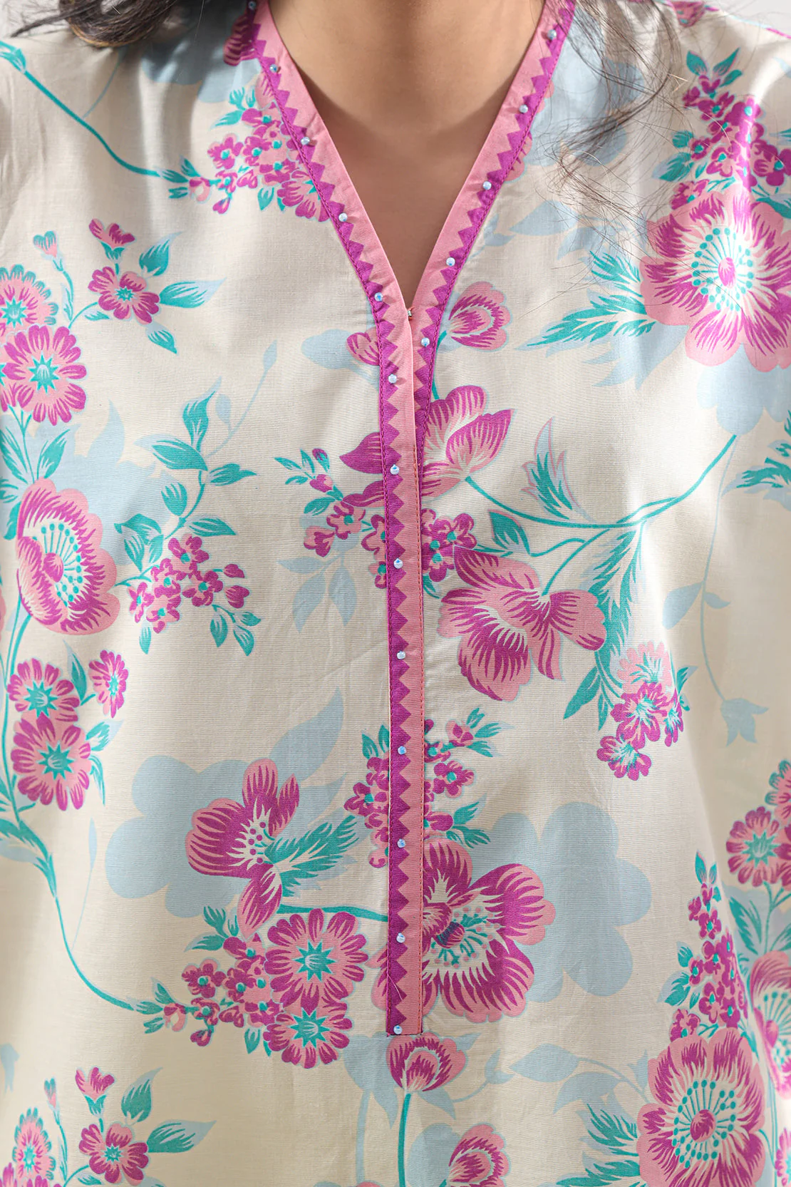 Unstitched Printed Lawn 3 Piece - Image 4