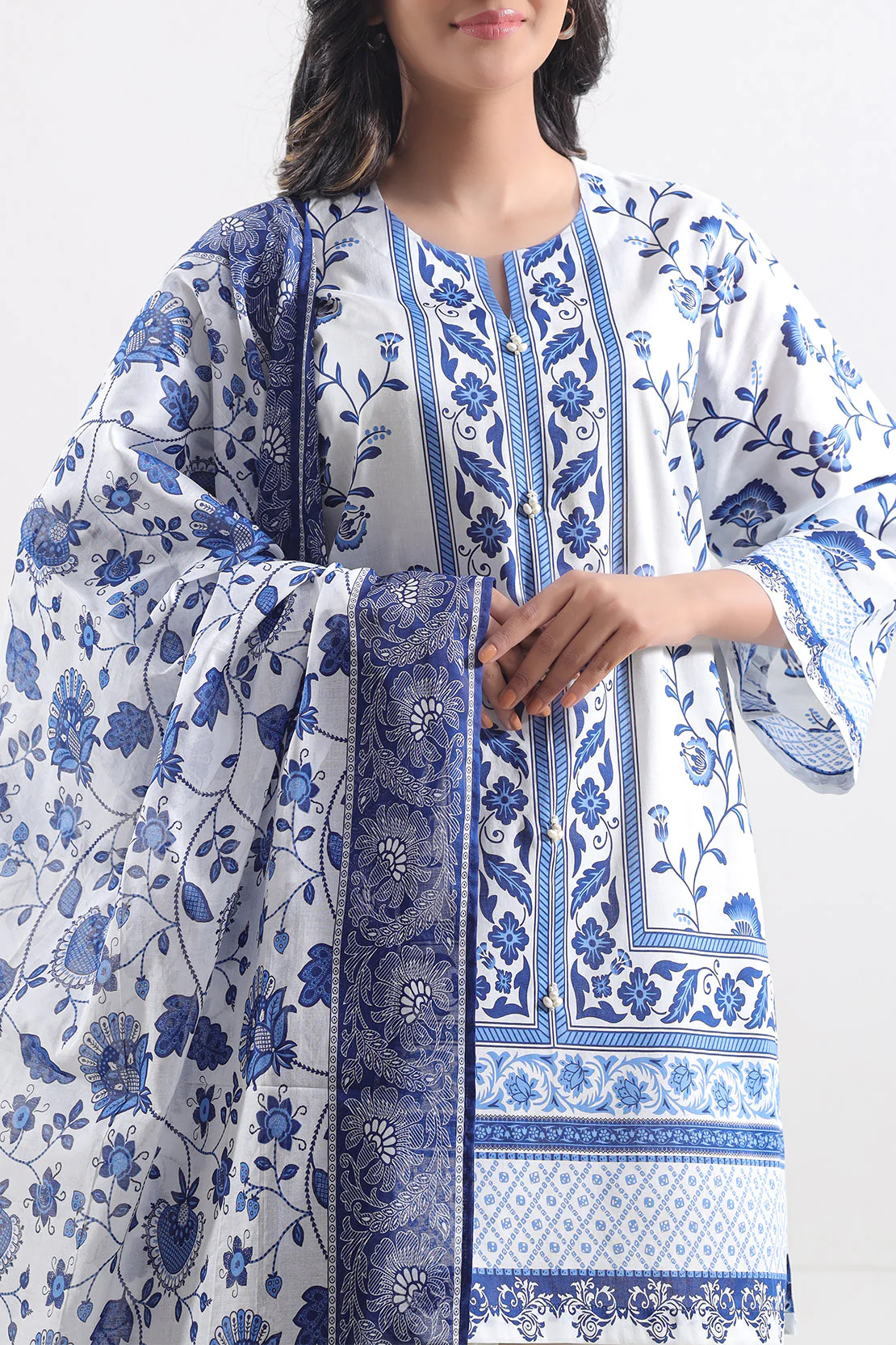 Unstitched Printed Lawn 3 Piece - Image 2