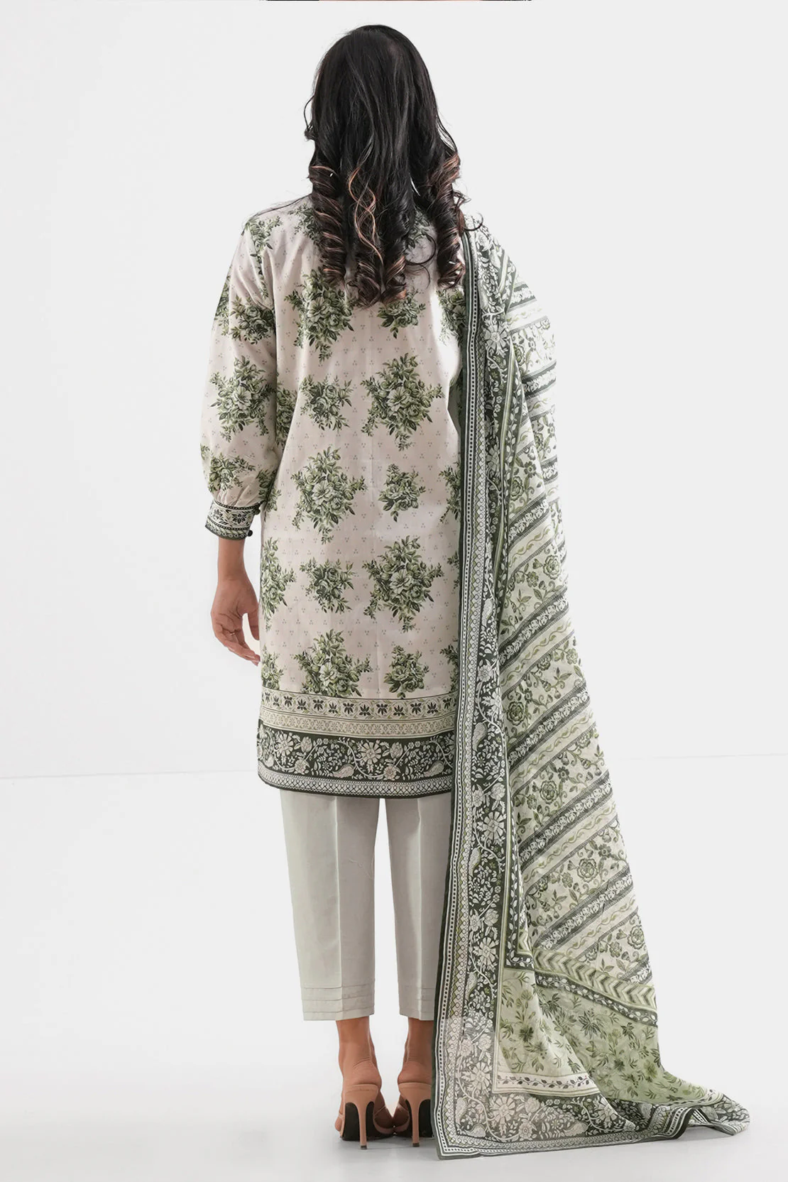 Unstitched Printed Lawn 3 Piece - Image 4