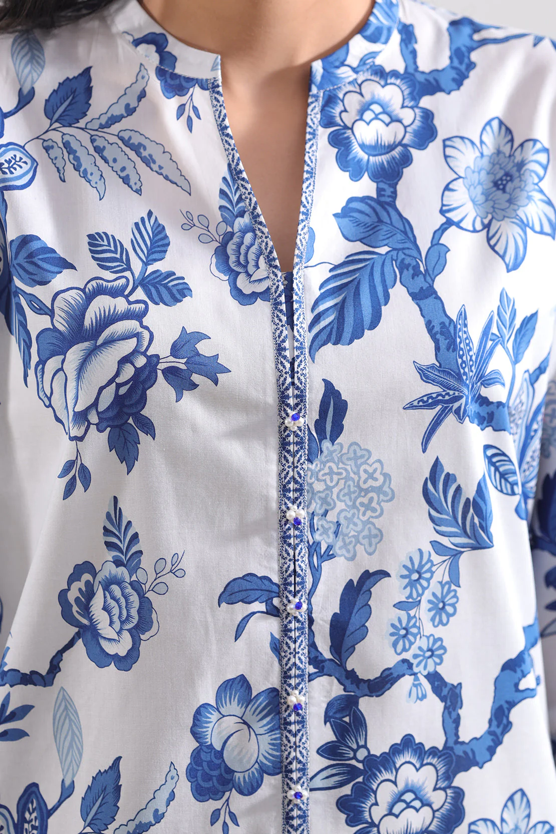 Unstitched Printed Lawn 3 Piece - Image 5