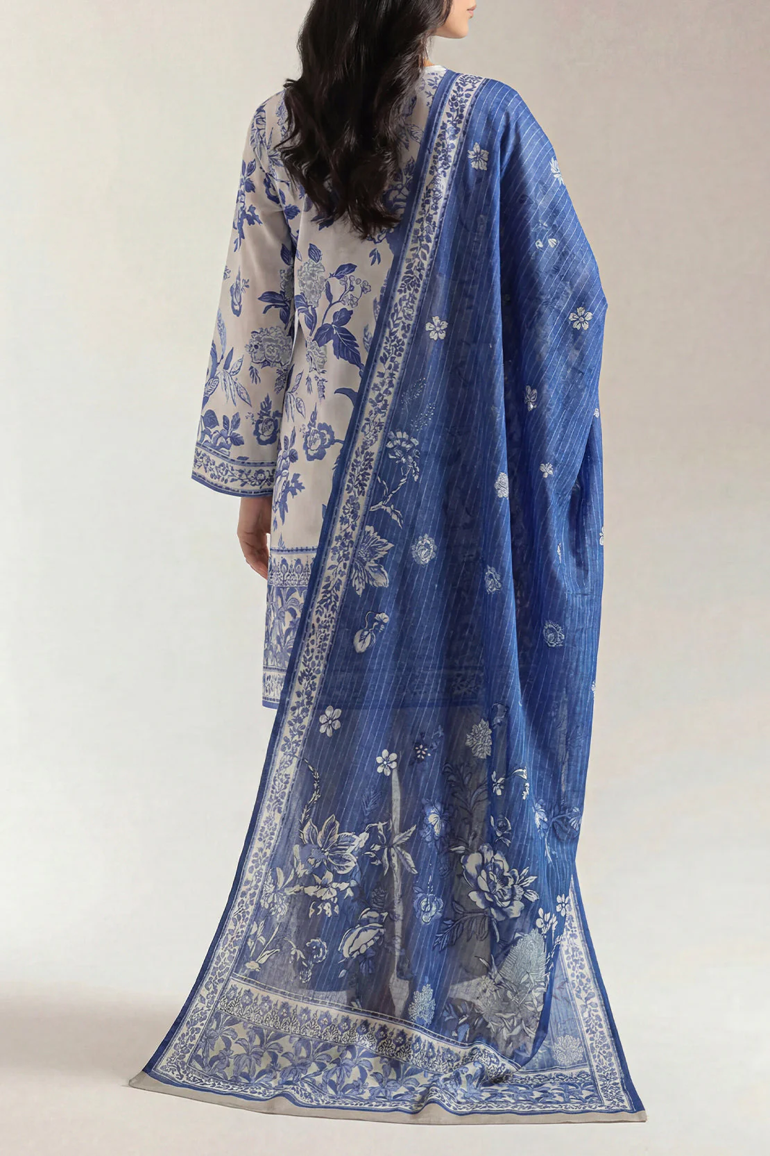 Unstitched Printed Lawn 3 Piece - Image 4