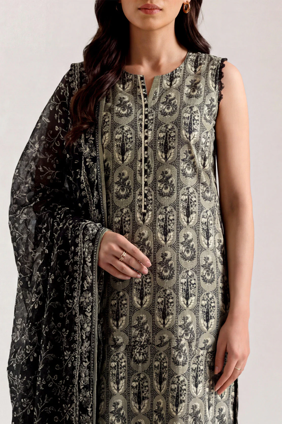 Unstitched Printed Lawn 3 Piece - Image 2