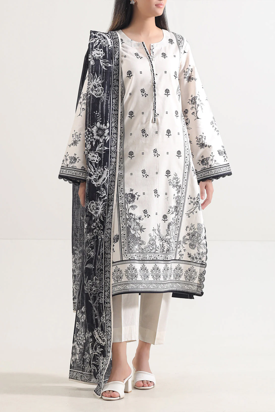 Unstitched Printed Lawn 3 Piece