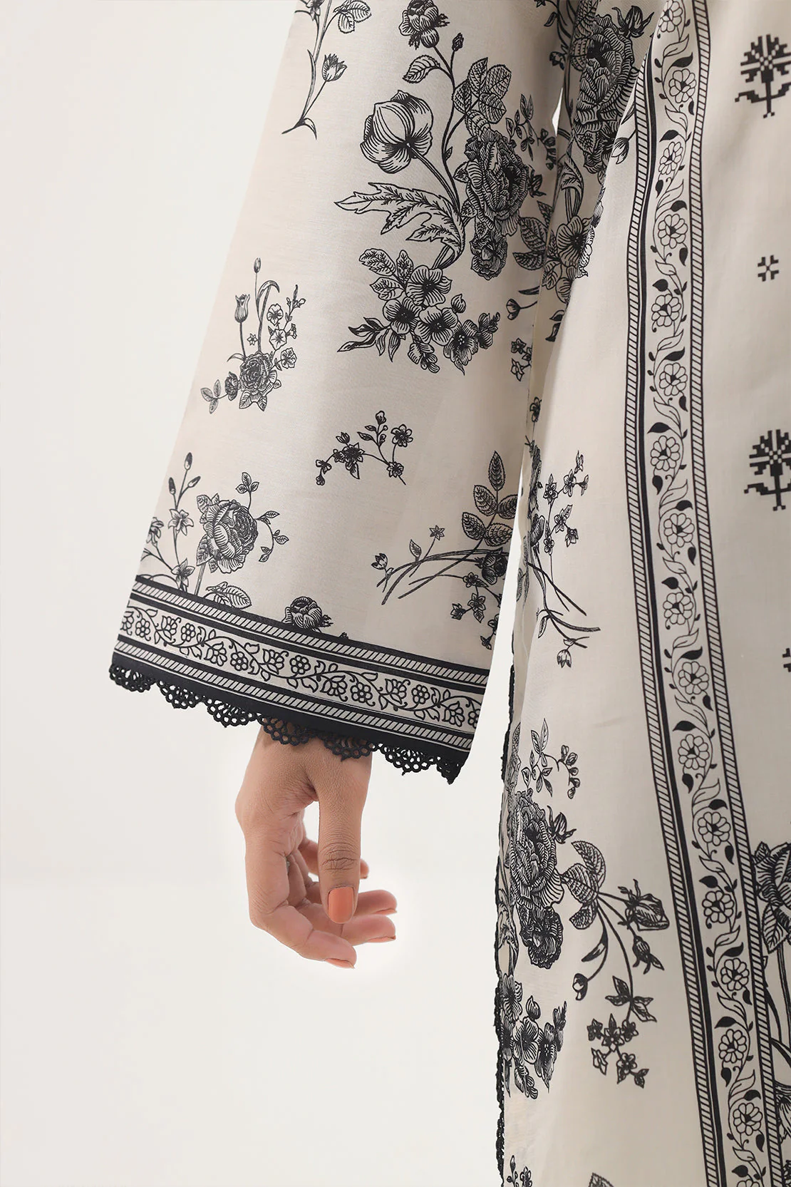 Unstitched Printed Lawn 3 Piece - Image 6