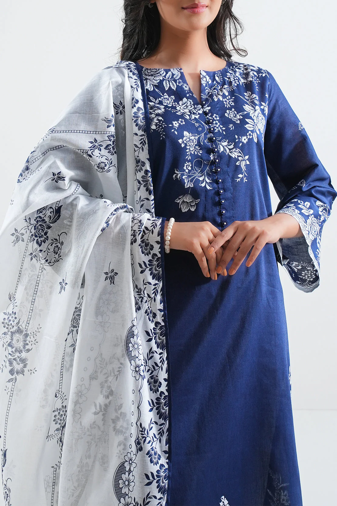 Unstitched Printed Lawn 3 Piece - Image 2