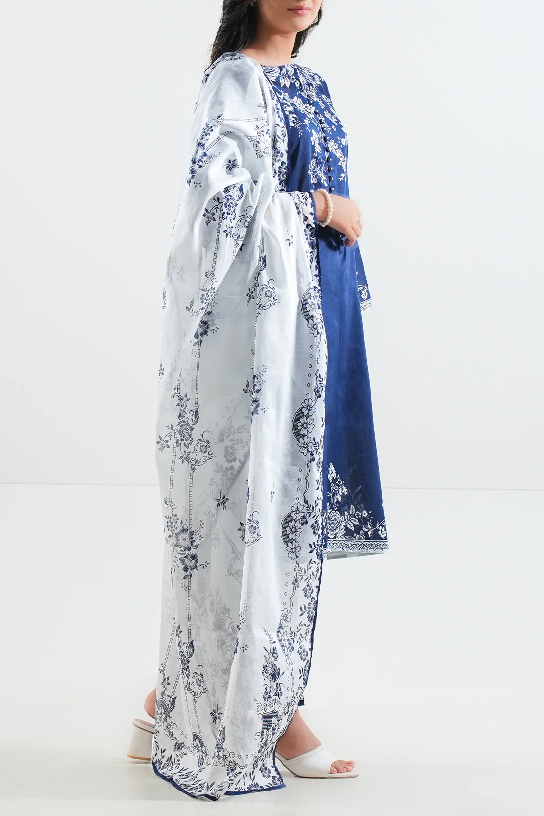 Unstitched Printed Lawn 3 Piece - Image 3