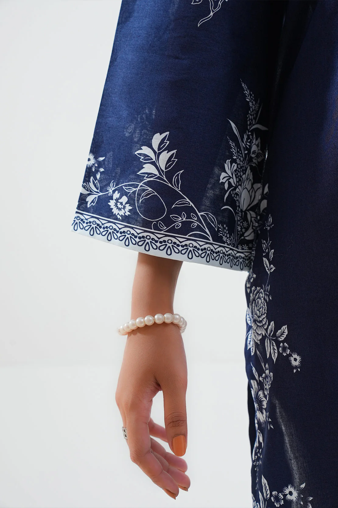 Unstitched Printed Lawn 3 Piece - Image 6