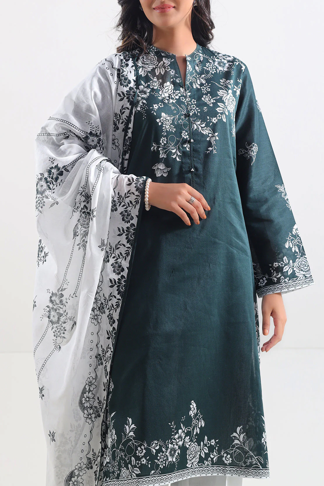 Unstitched Printed Lawn 3 Piece - Image 2