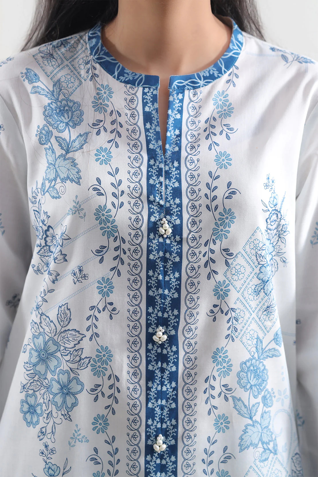Unstitched Printed Lawn 3 Piece - Image 5