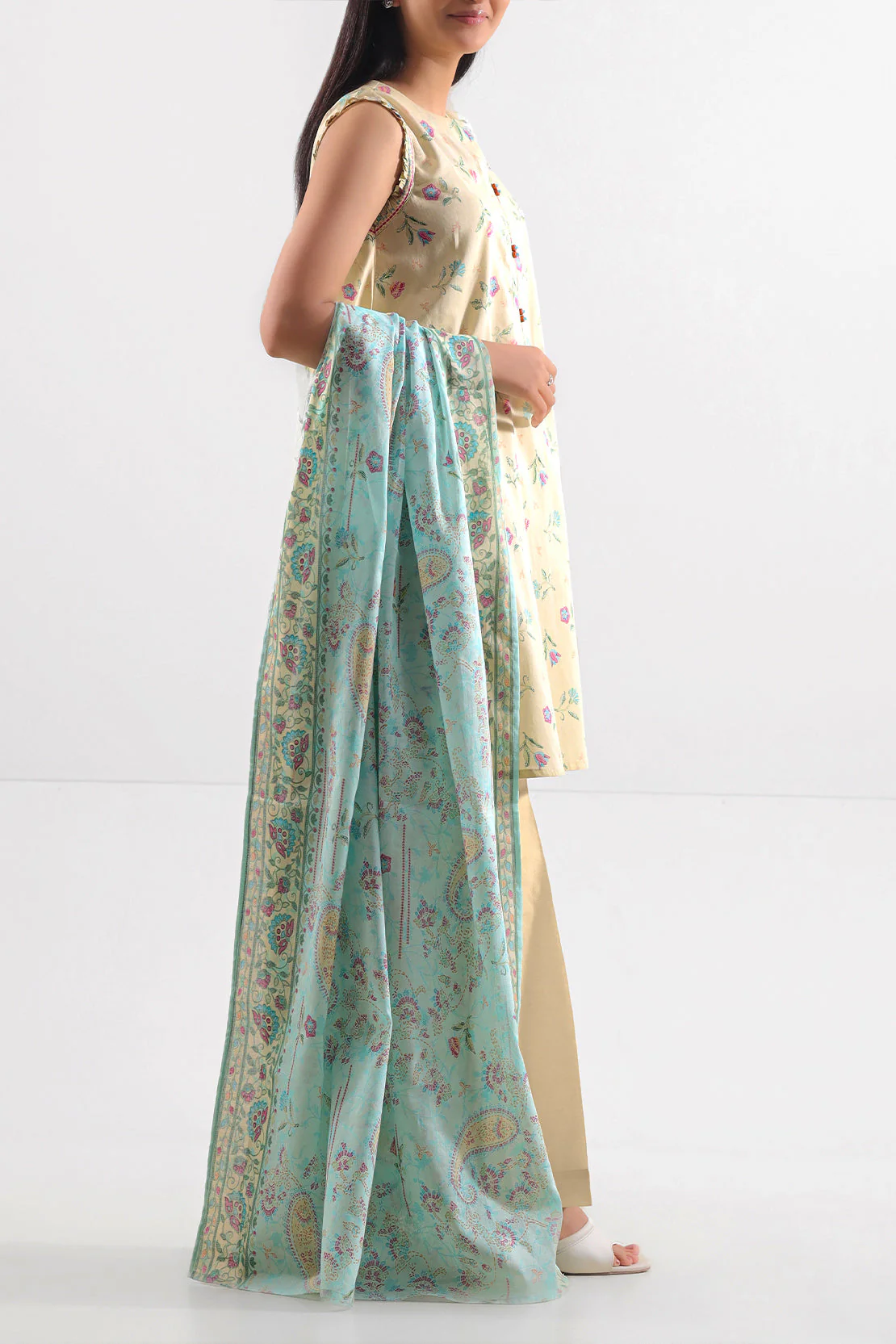 Unstitched Printed Lawn 3 Piece - Image 2