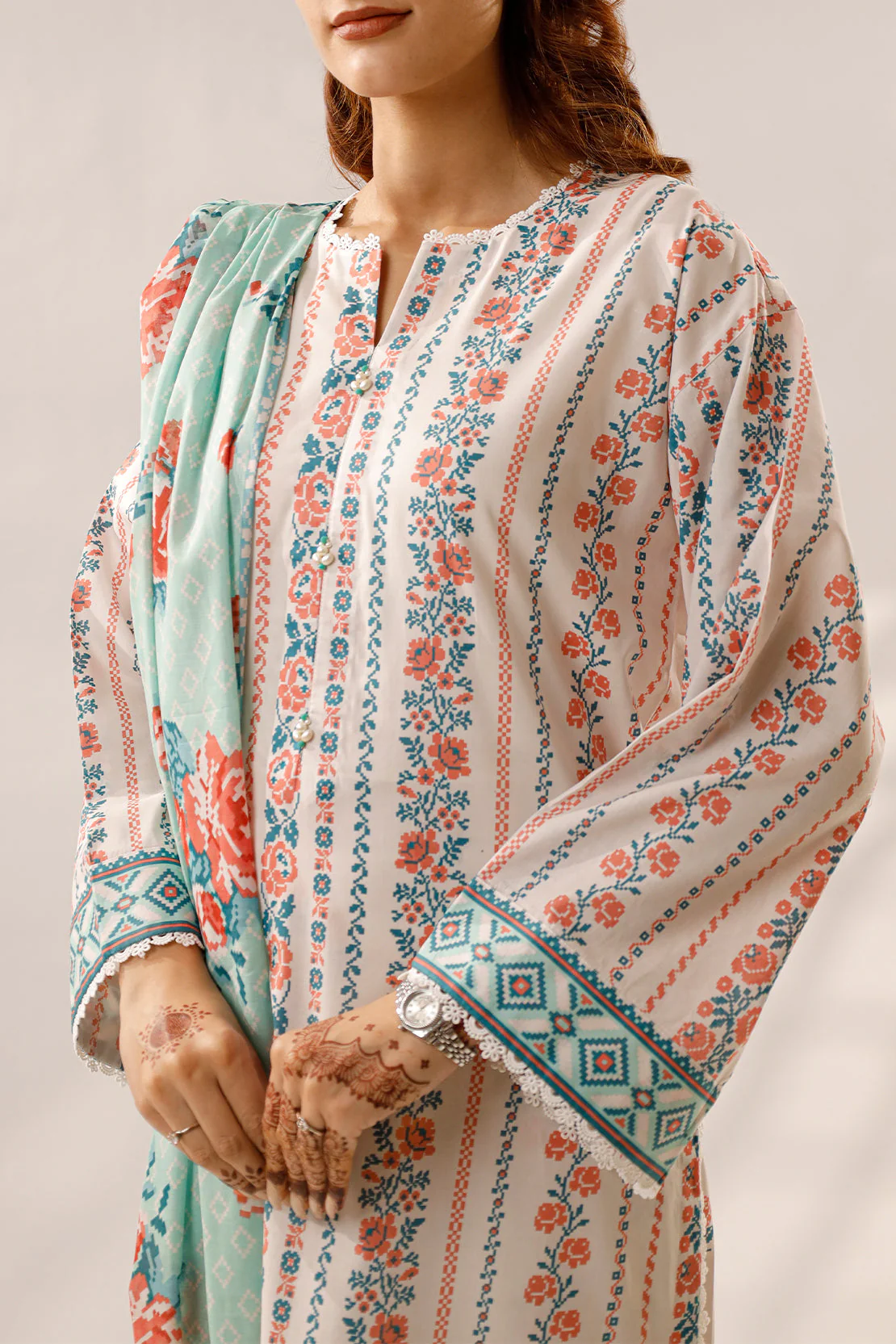 Unstitched Printed Lawn 3 Piece - Image 4