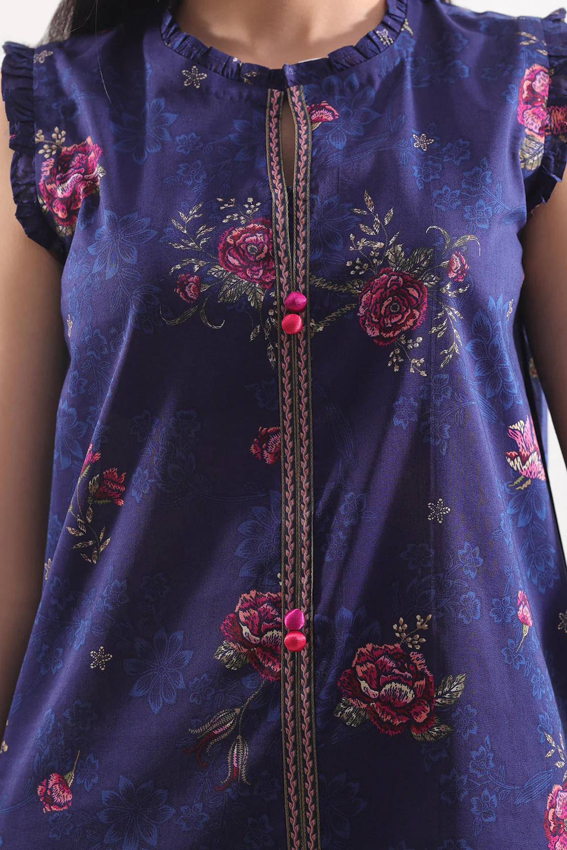 Unstitched Printed Lawn 3 Piece - Image 4