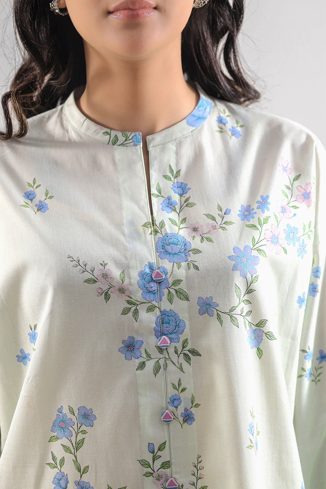 Unstitched Printed Lawn 3 Piece - Image 5