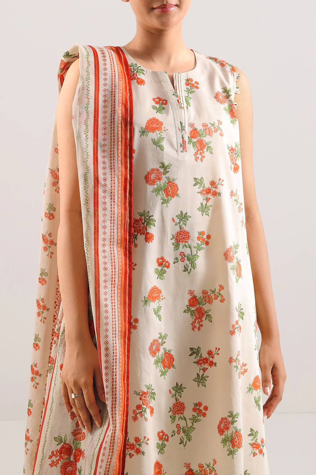 Unstitched Printed Lawn 3 Piece - Image 2