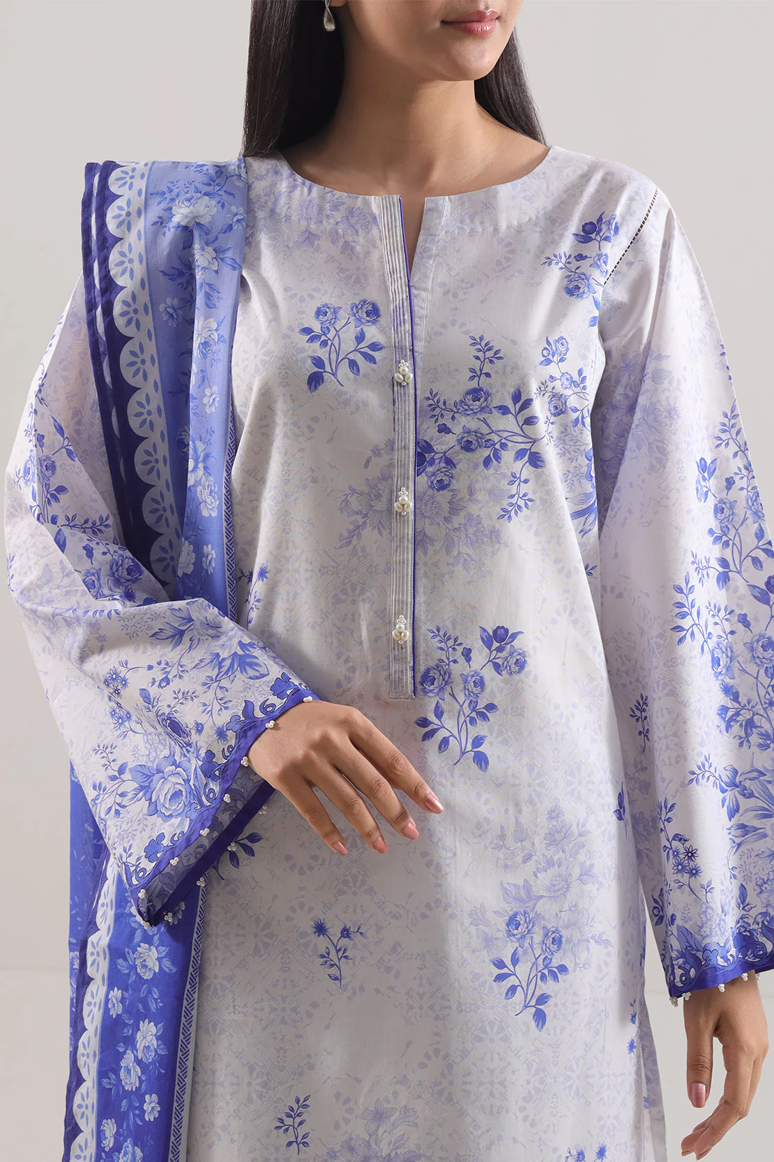 Unstitched Printed Lawn 3 Piece - Image 3