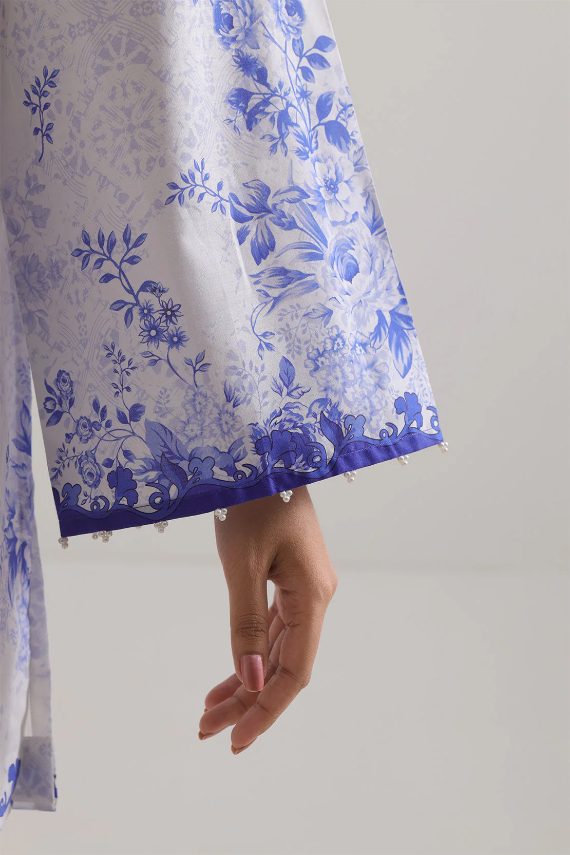 Unstitched Printed Lawn 3 Piece - Image 4