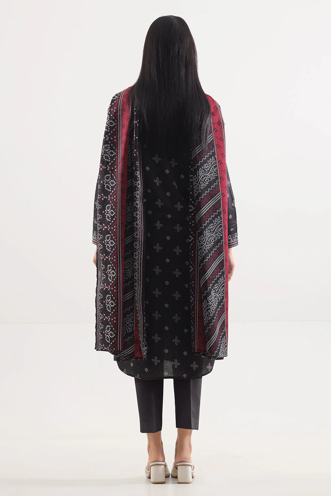Unstitched Printed Lawn 3 Piece - Image 6