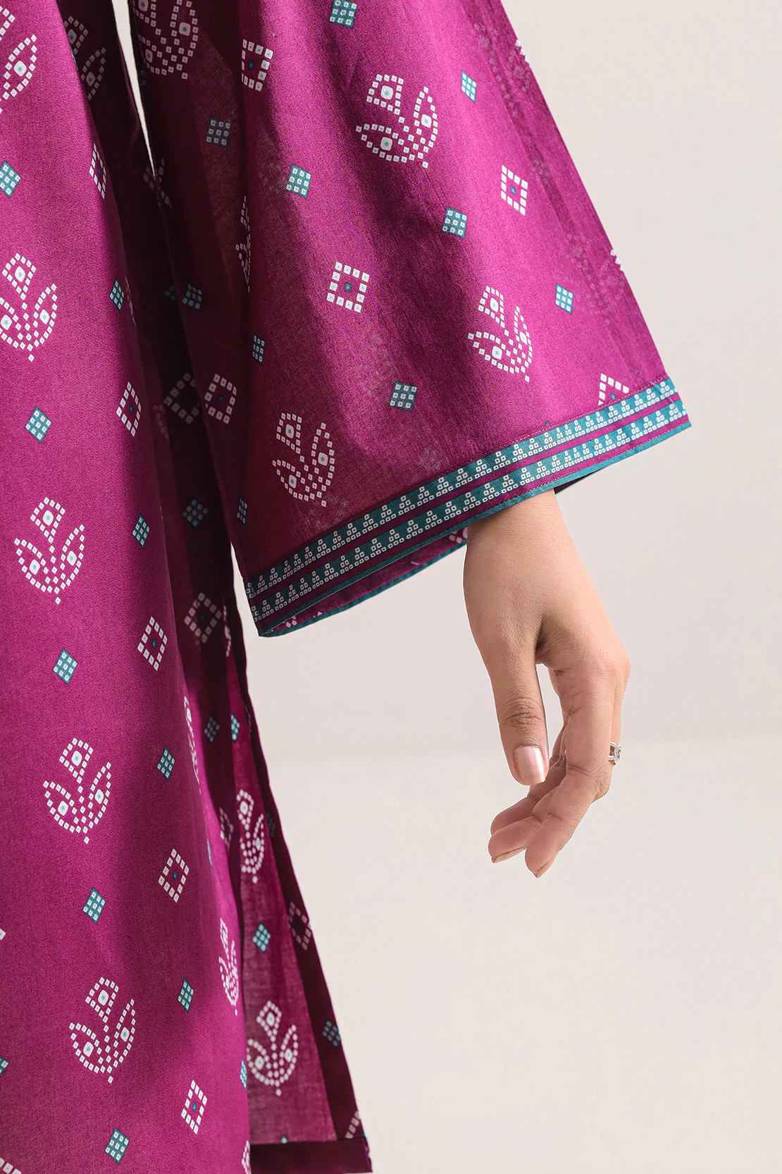 Unstitched Printed Lawn 3 Piece - Image 6