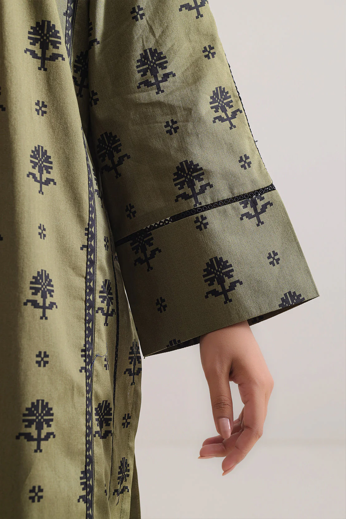 Unstitched Printed Lawn 3 Piece - Image 6