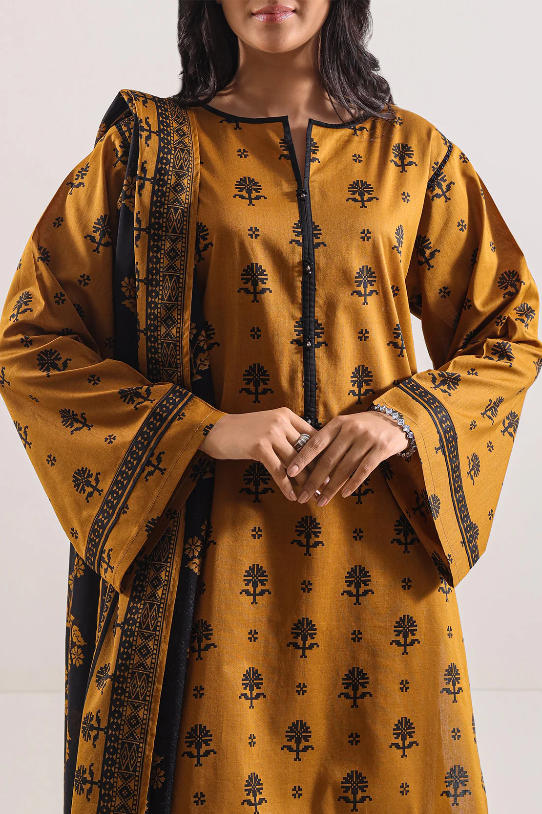Unstitched Printed Lawn 3 Piece - Image 2