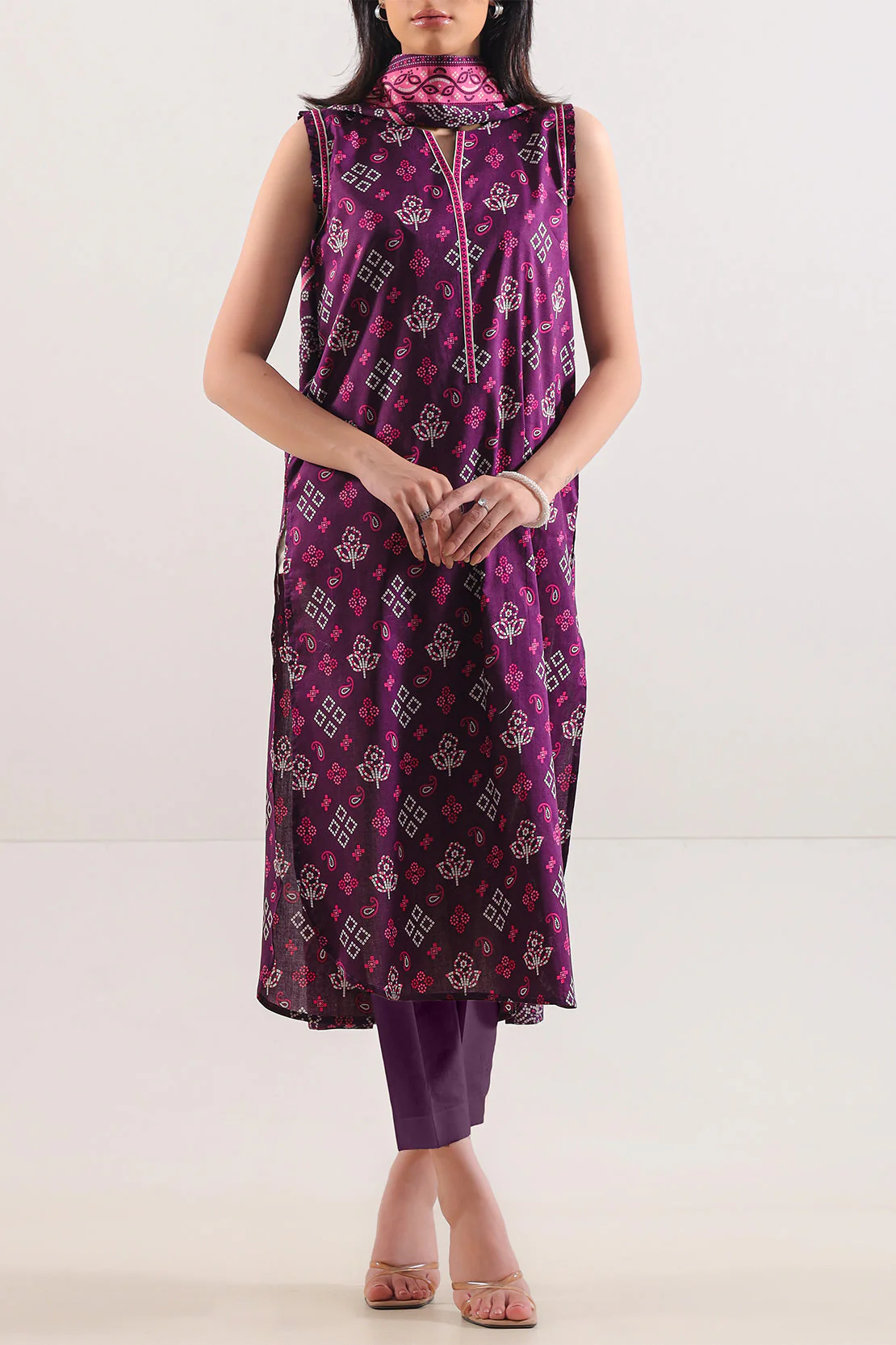 Unstitched Printed Lawn 3 Piece - Image 2