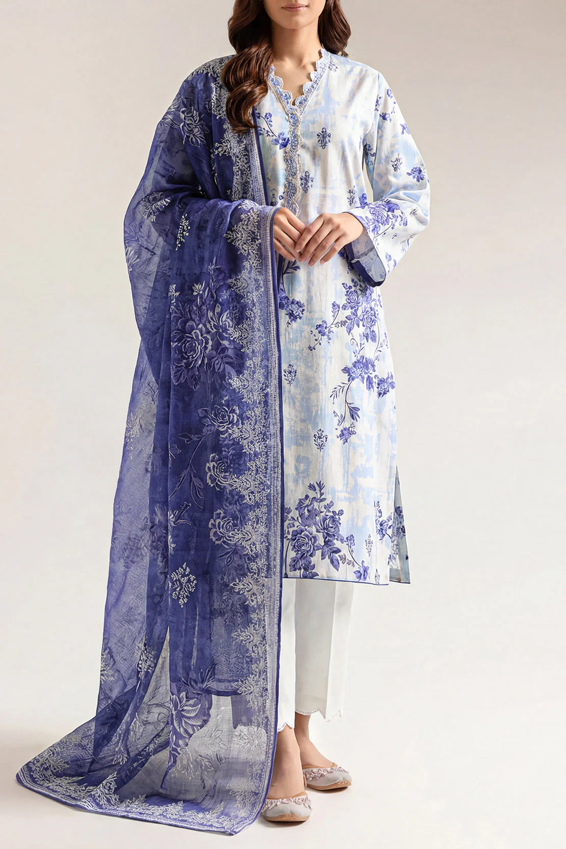 Unstitched Printed Lawn 3 Piece - Image 3