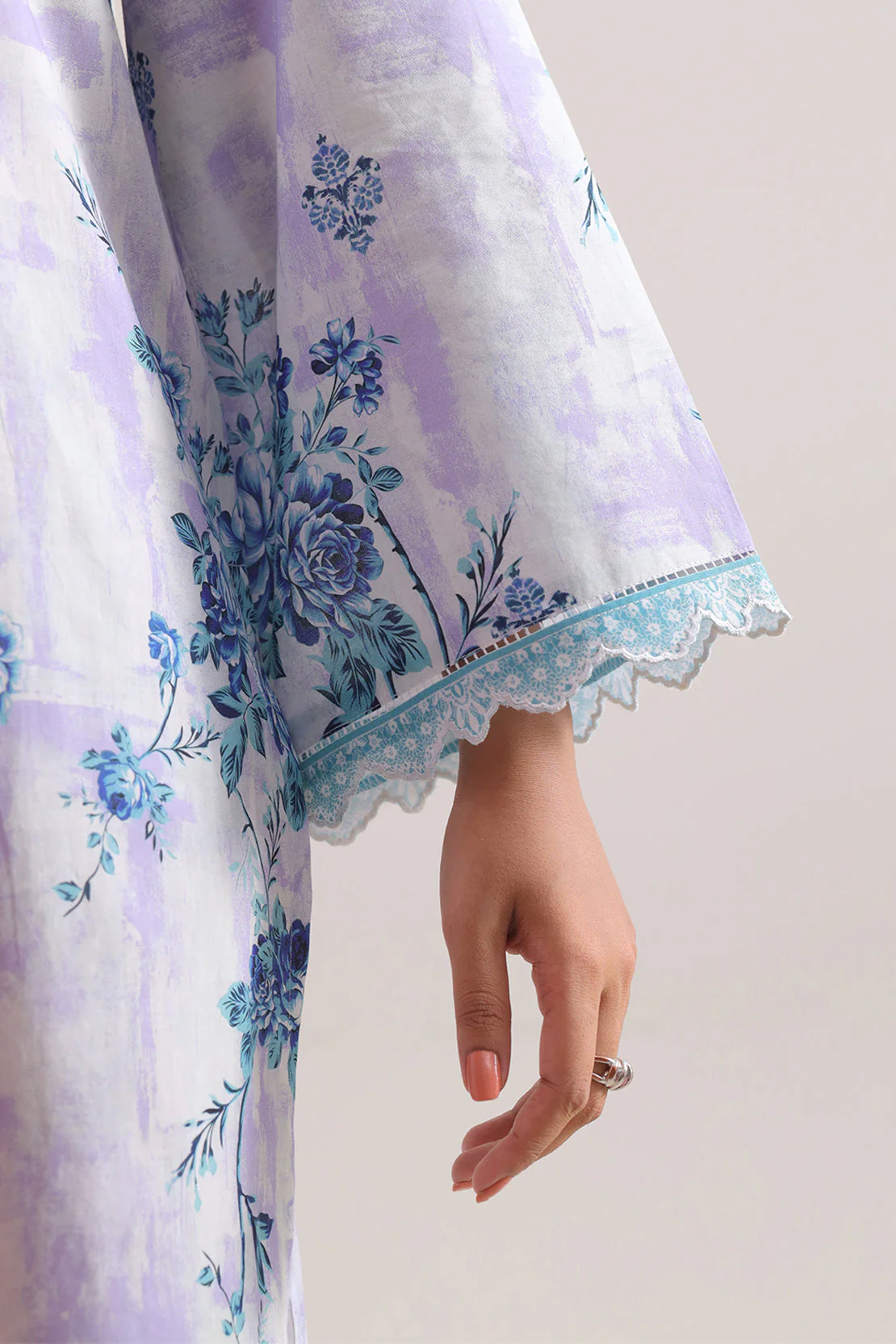 Unstitched Printed Lawn 3 Piece - Image 4