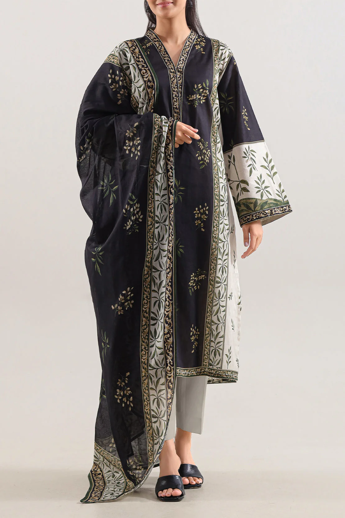 Unstitched Printed Lawn 3 Piece - Image 2