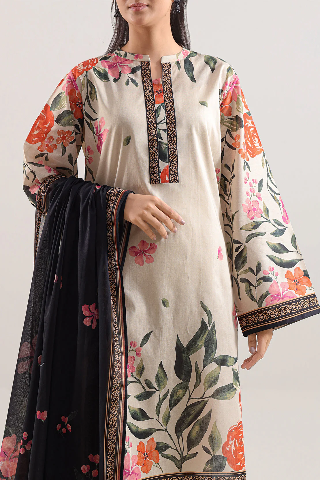 Unstitched Printed Lawn 3 Piece - Image 2