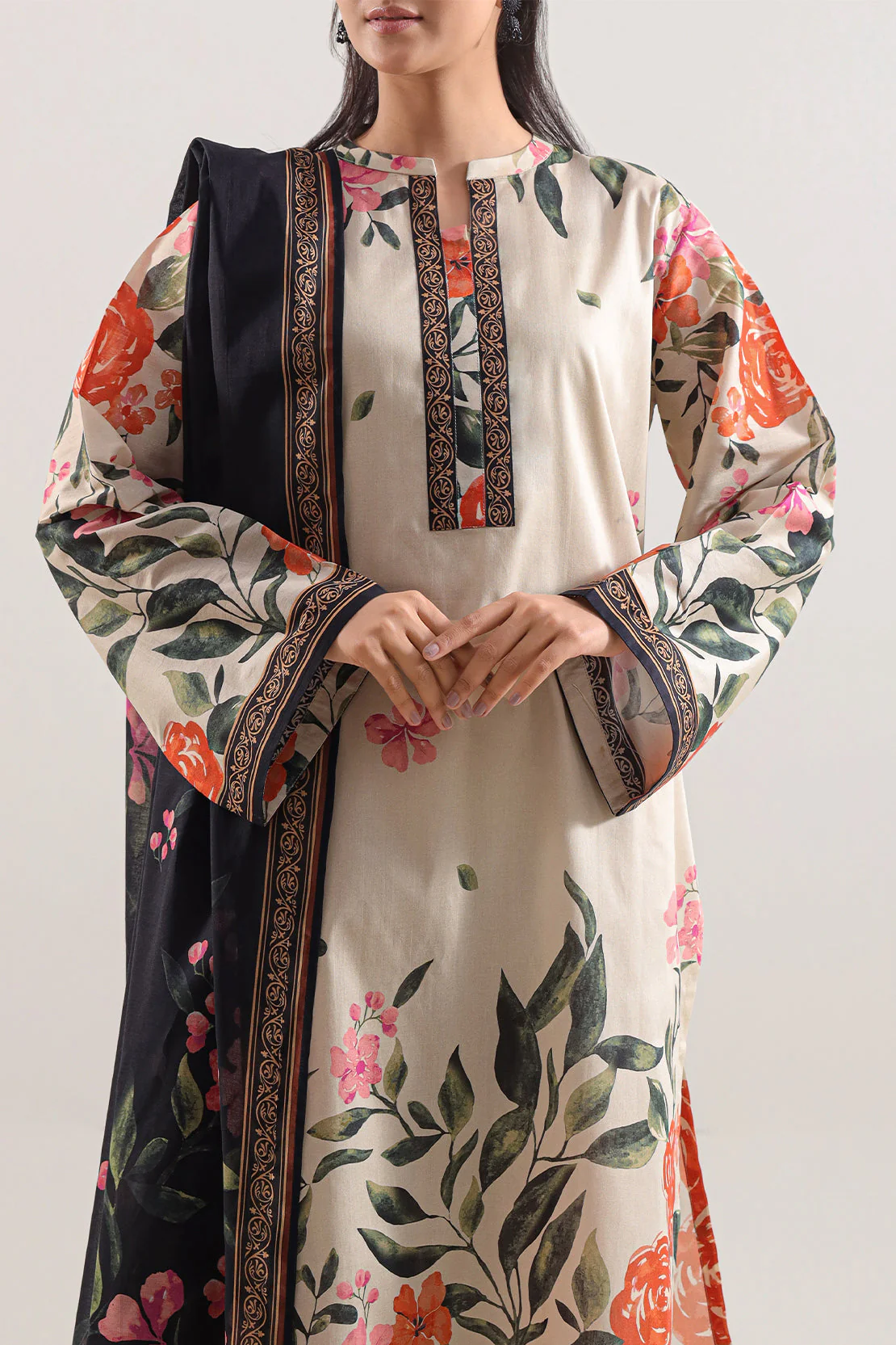Unstitched Printed Lawn 3 Piece - Image 3
