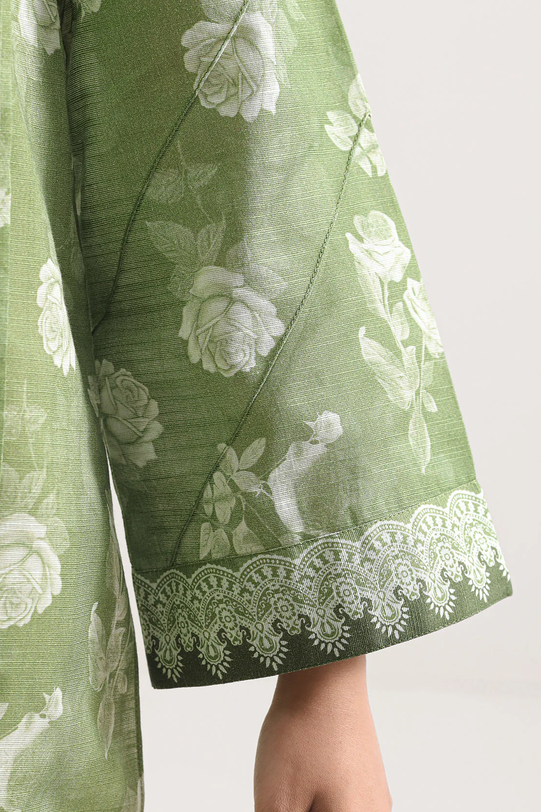 Unstitched Printed Lawn 3 Piece - Image 5