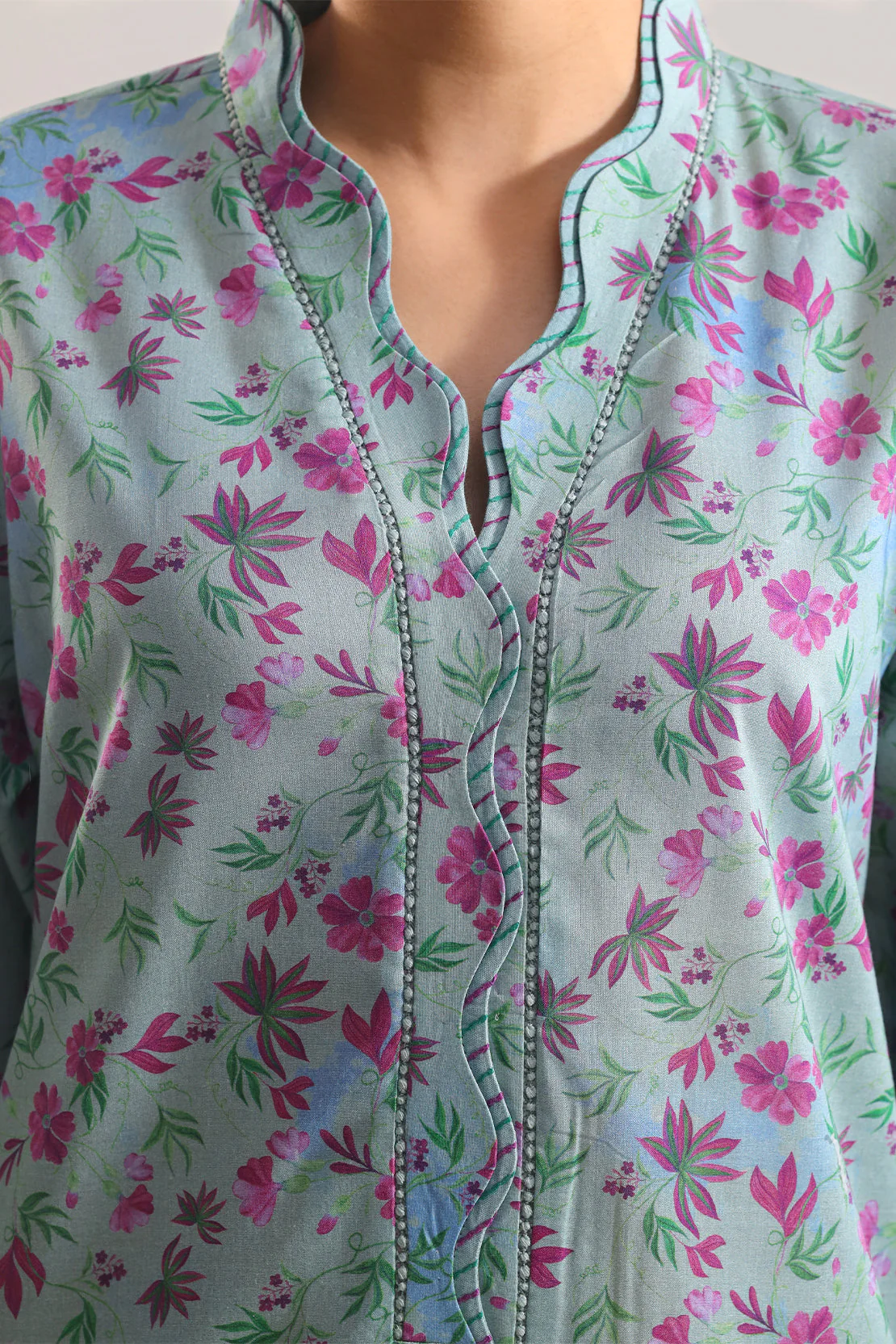Unstitched Printed Lawn 3 Piece - Image 4