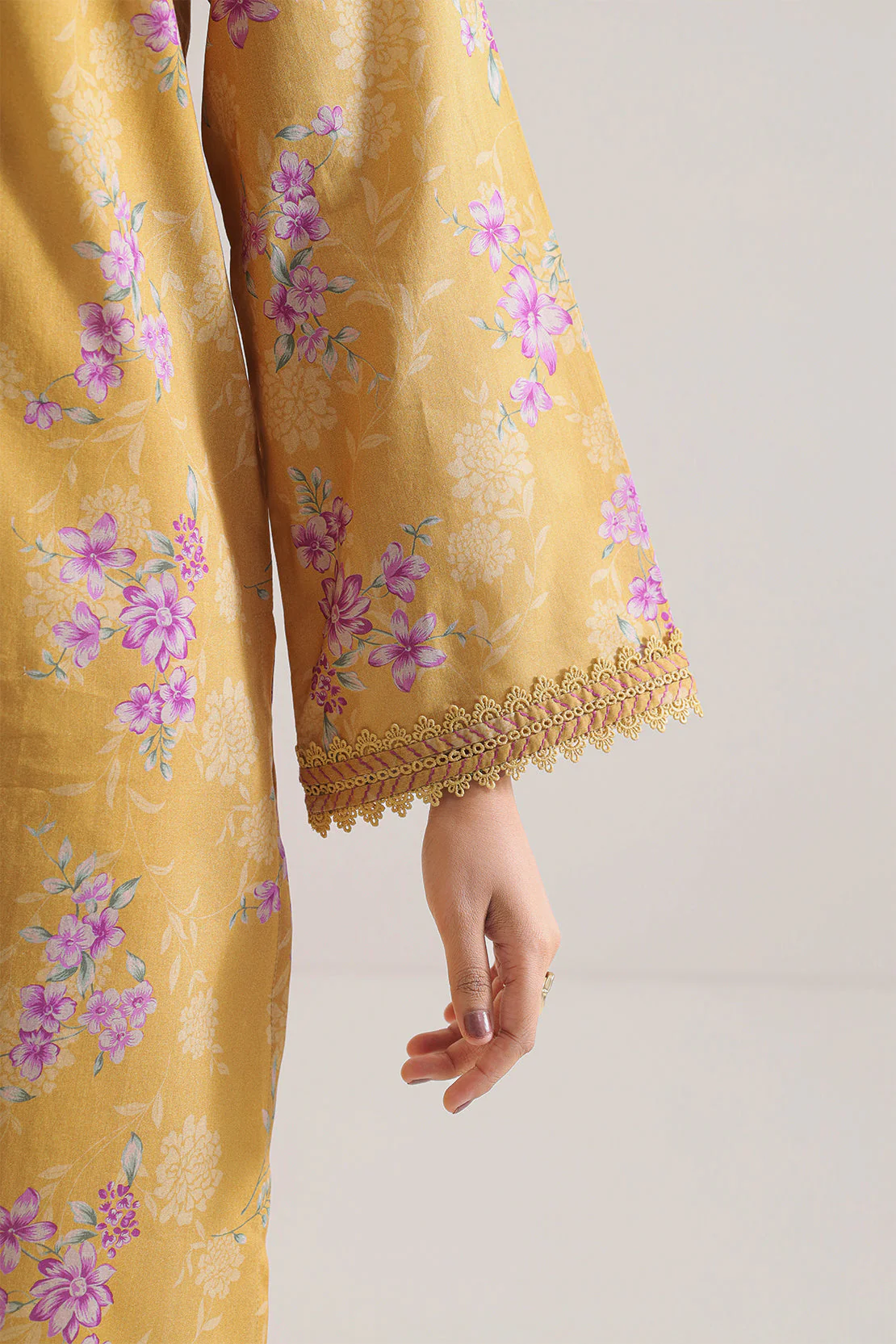 Unstitched Printed Lawn 3 Piece - Image 5