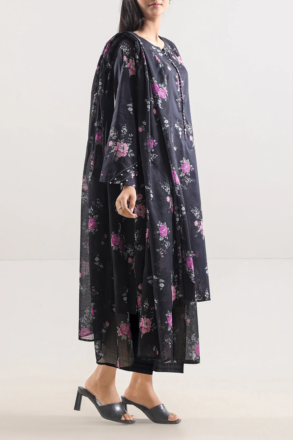 Unstitched Printed Lawn 3 Piece - Image 2