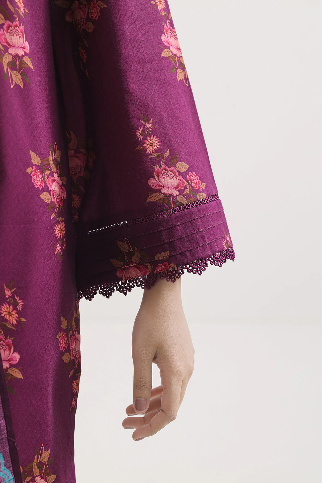 Unstitched Printed Lawn 3 Piece - Image 5