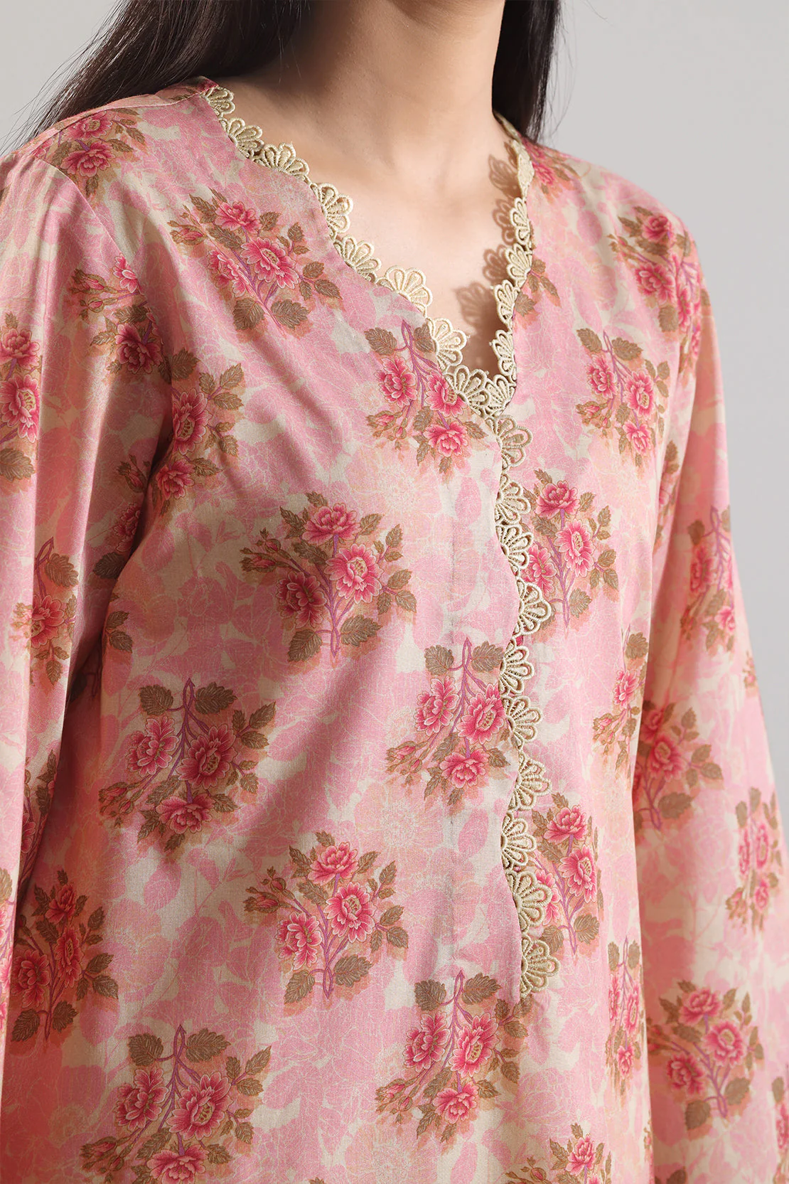 Unstitched Printed Lawn 3 Piece - Image 4