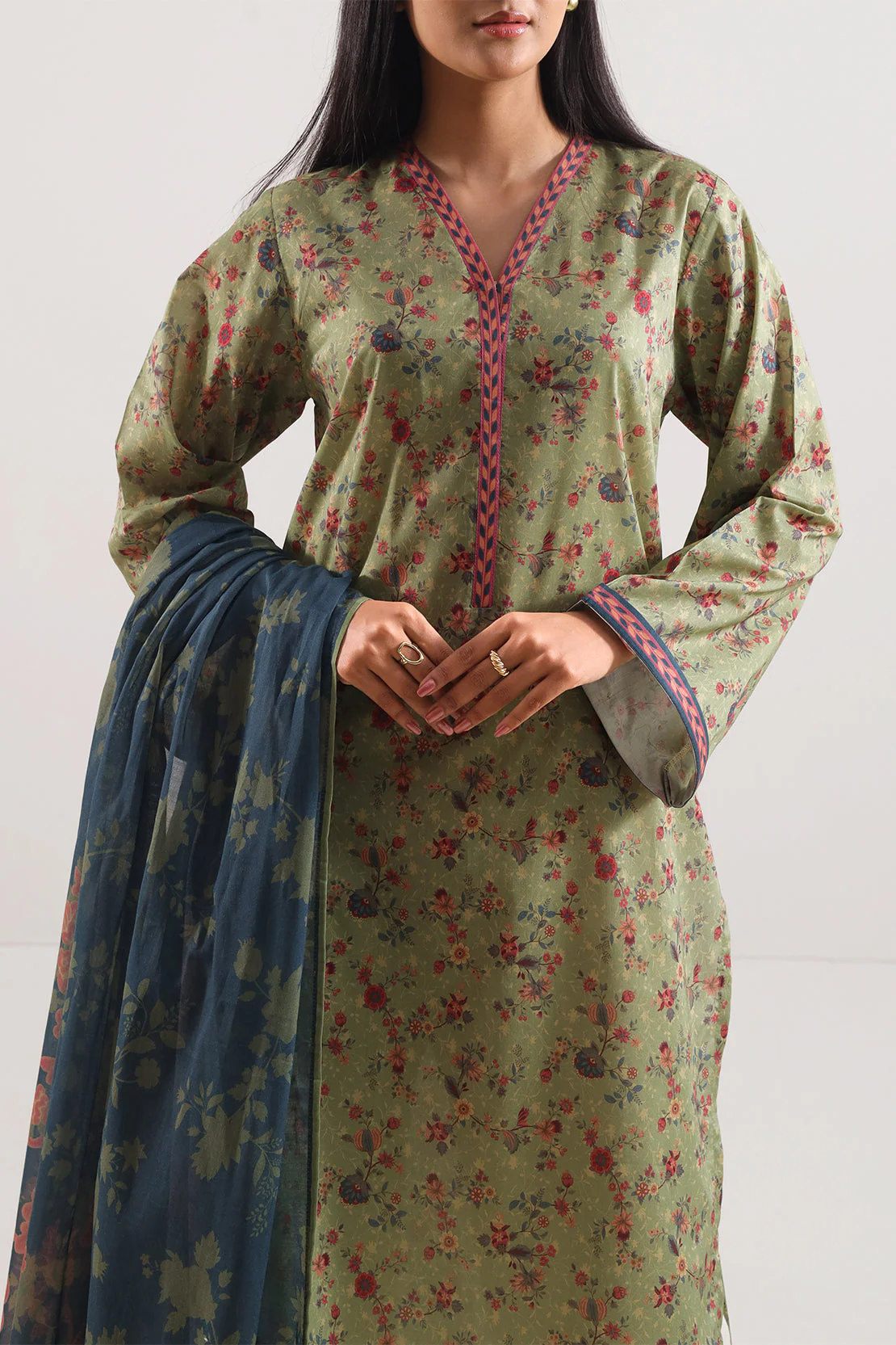 Unstitched Printed Lawn 3 Piece - Image 2