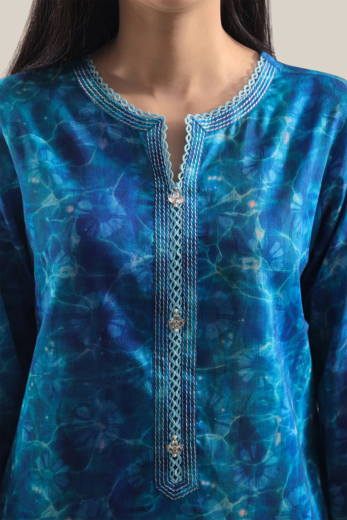 Unstitched Printed Lawn 3 Piece - Image 4