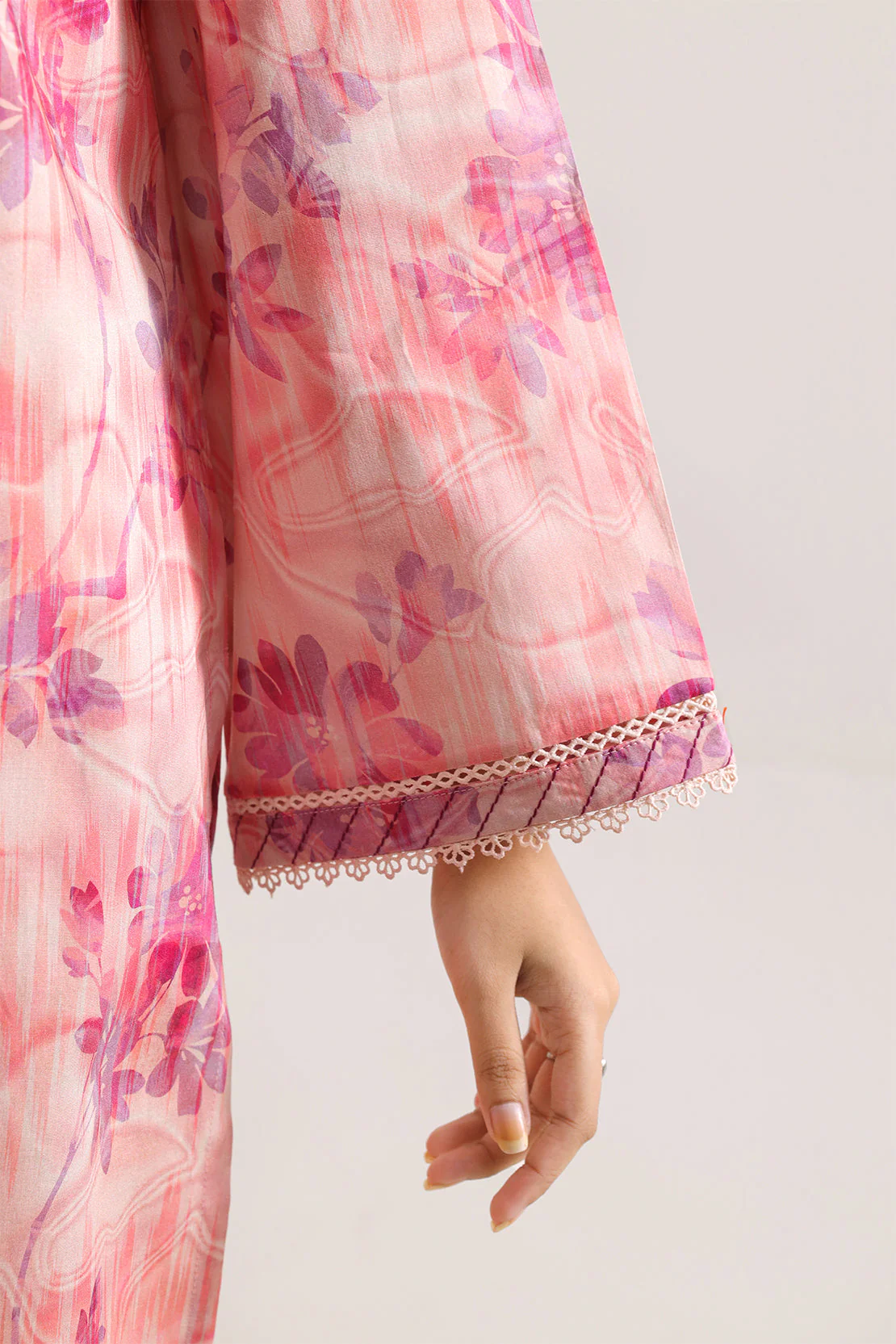Unstitched Printed Lawn 3 Piece - Image 5