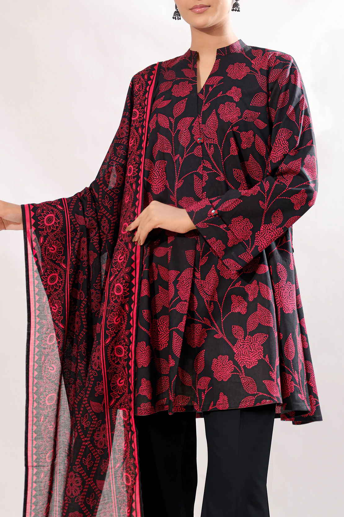 Unstitched Printed Lawn 3 Piece - Image 3