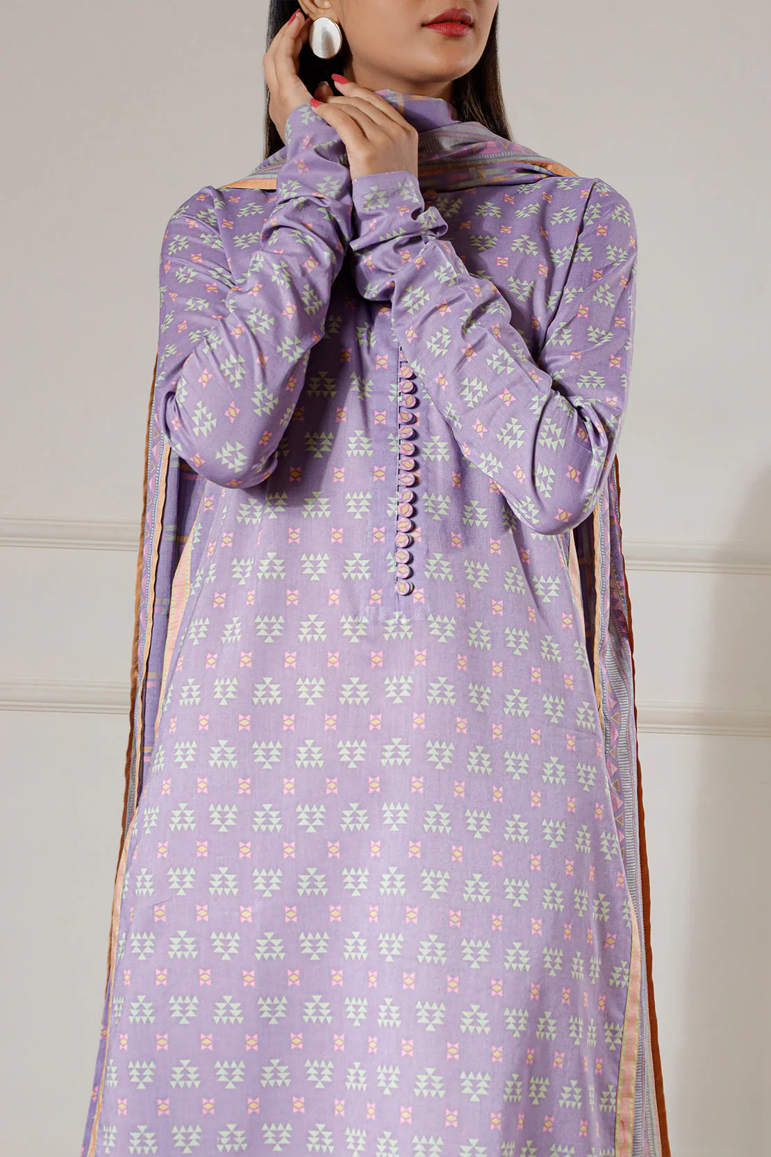 Unstitched Printed Lawn 3 Piece - Image 5