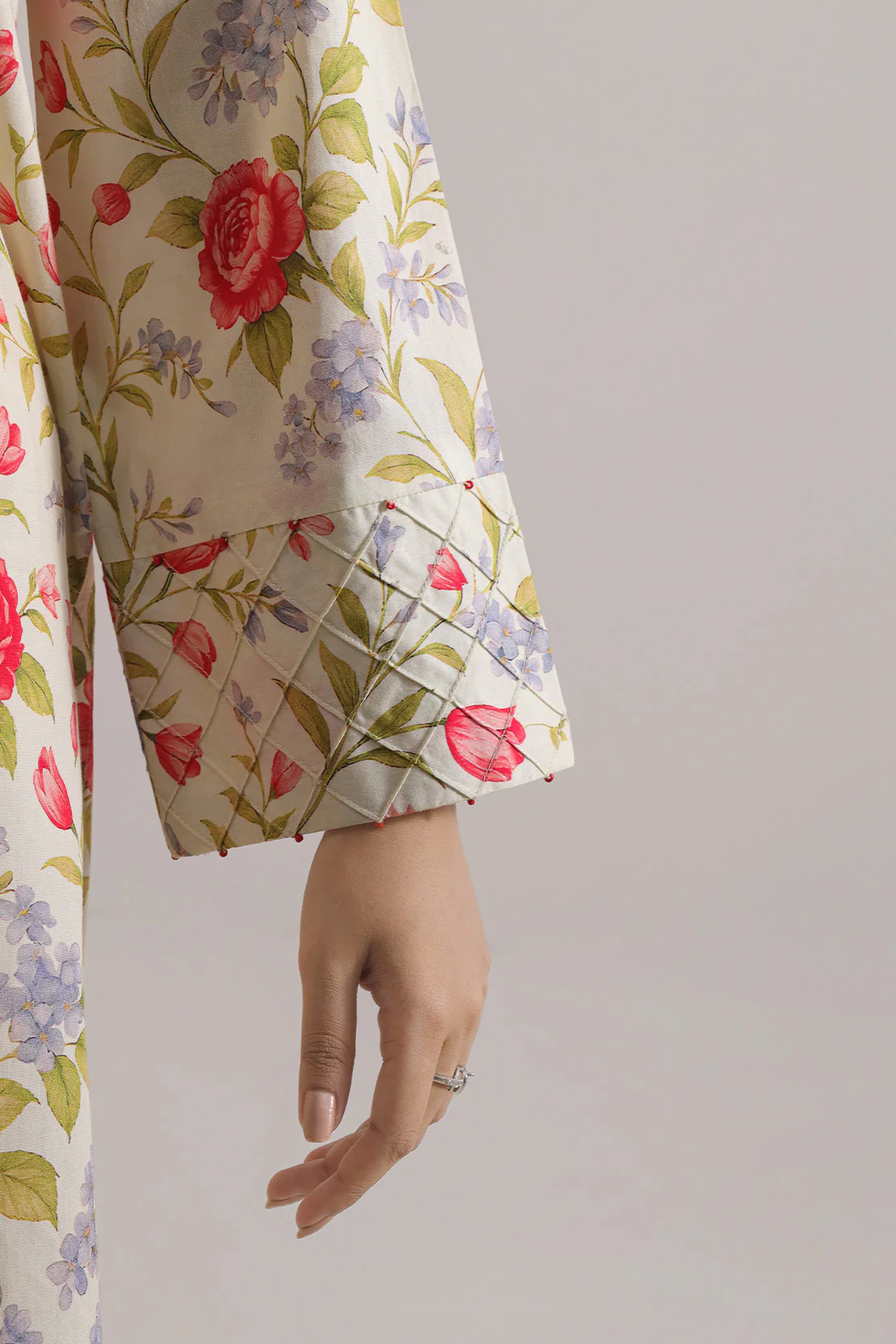 Unstitched Printed Lawn 3 Piece - Image 5