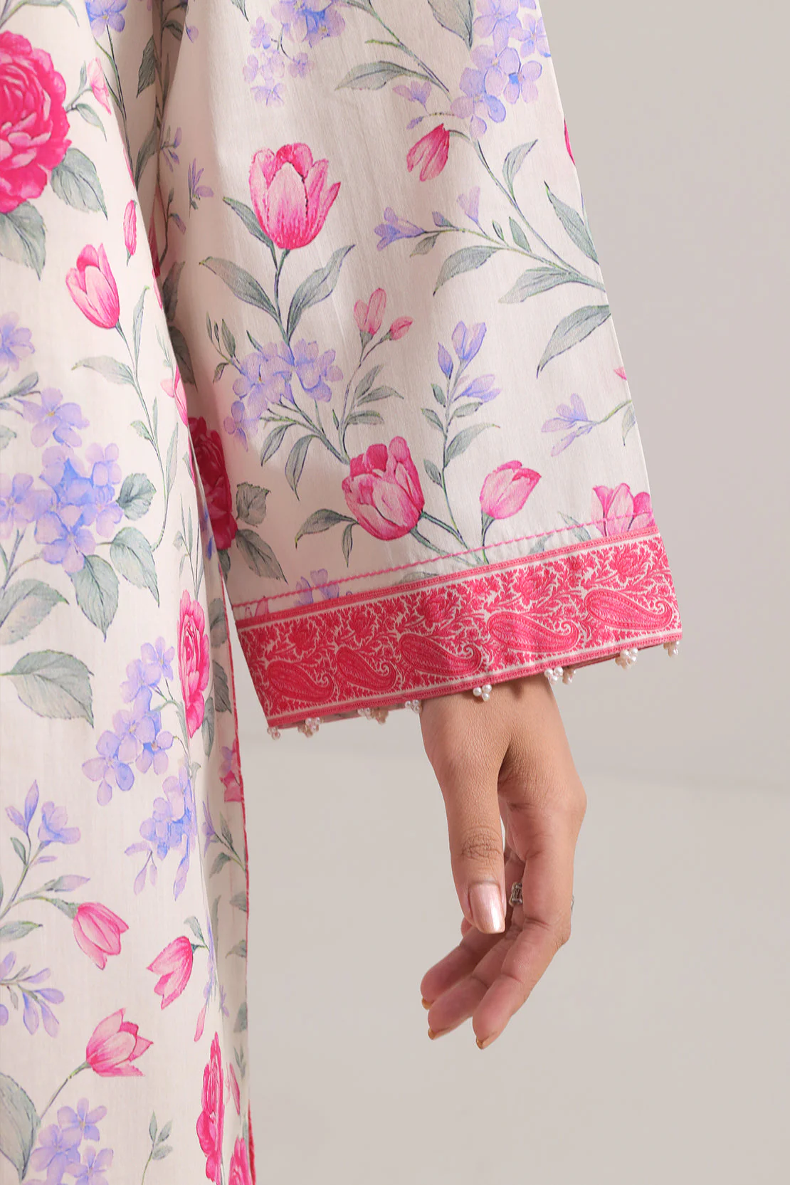 Unstitched Printed Lawn 3 Piece - Image 4