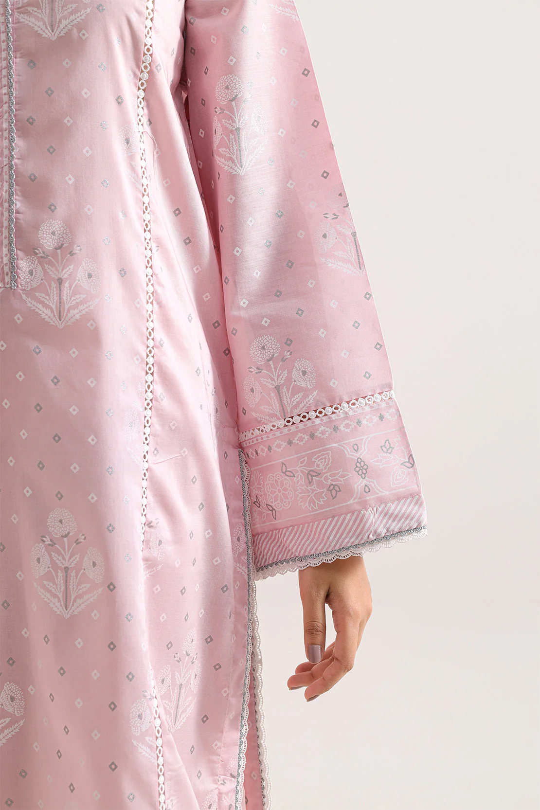 Unstitched Printed Lawn 3 Piece - Image 6