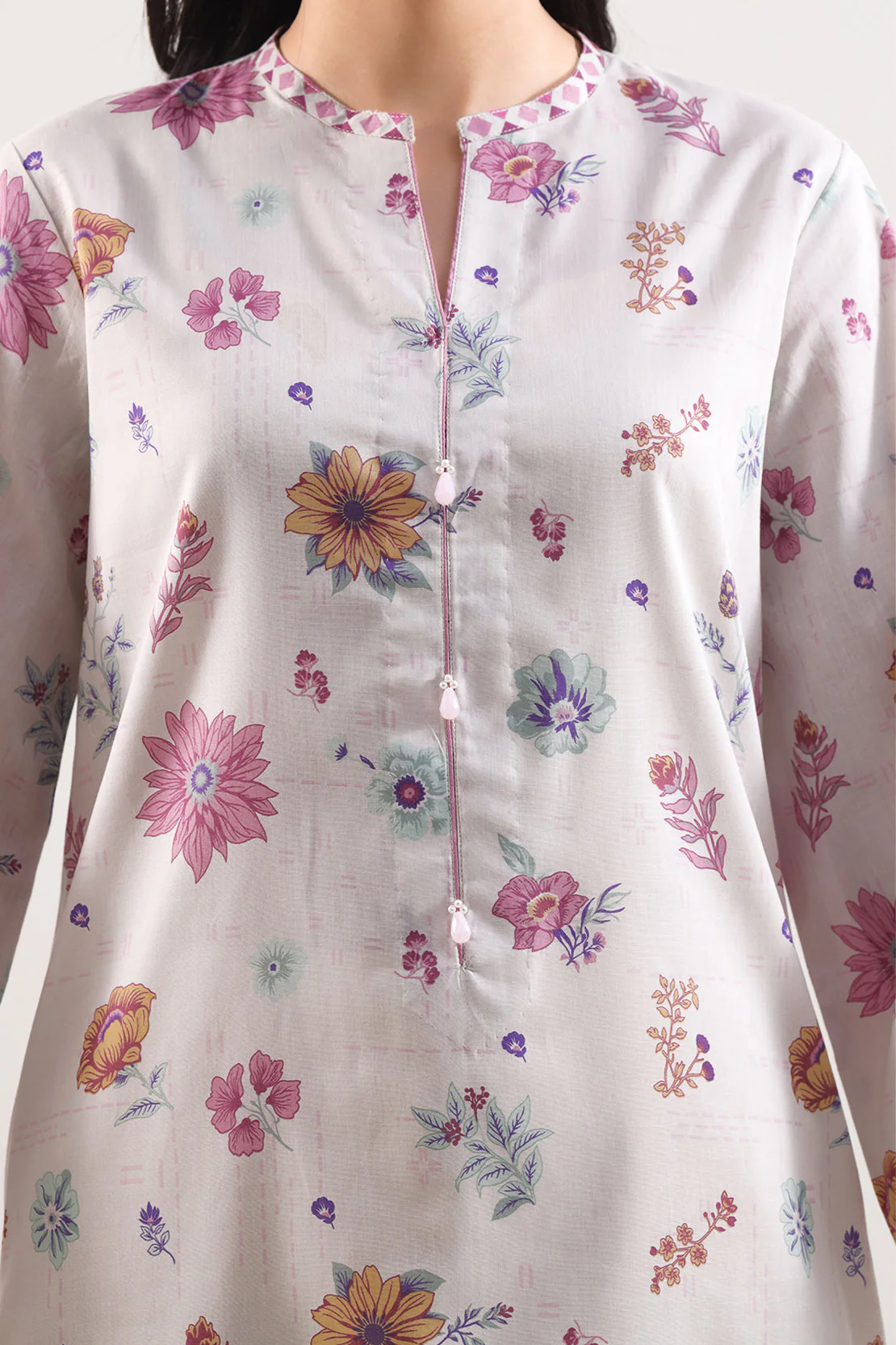 Unstitched Printed Lawn 3 Piece - Image 3