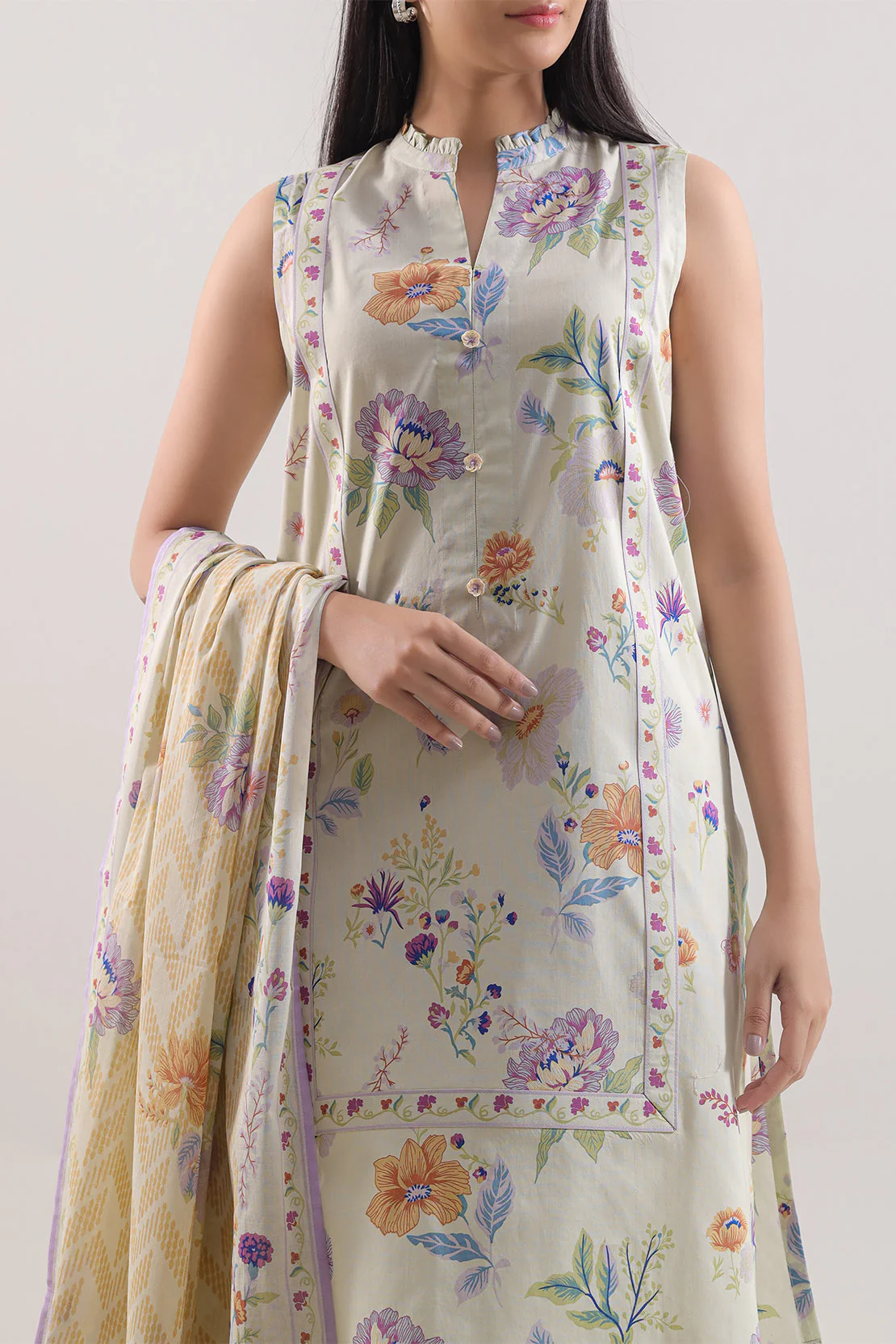Unstitched Printed Lawn 3 Piece - Image 2