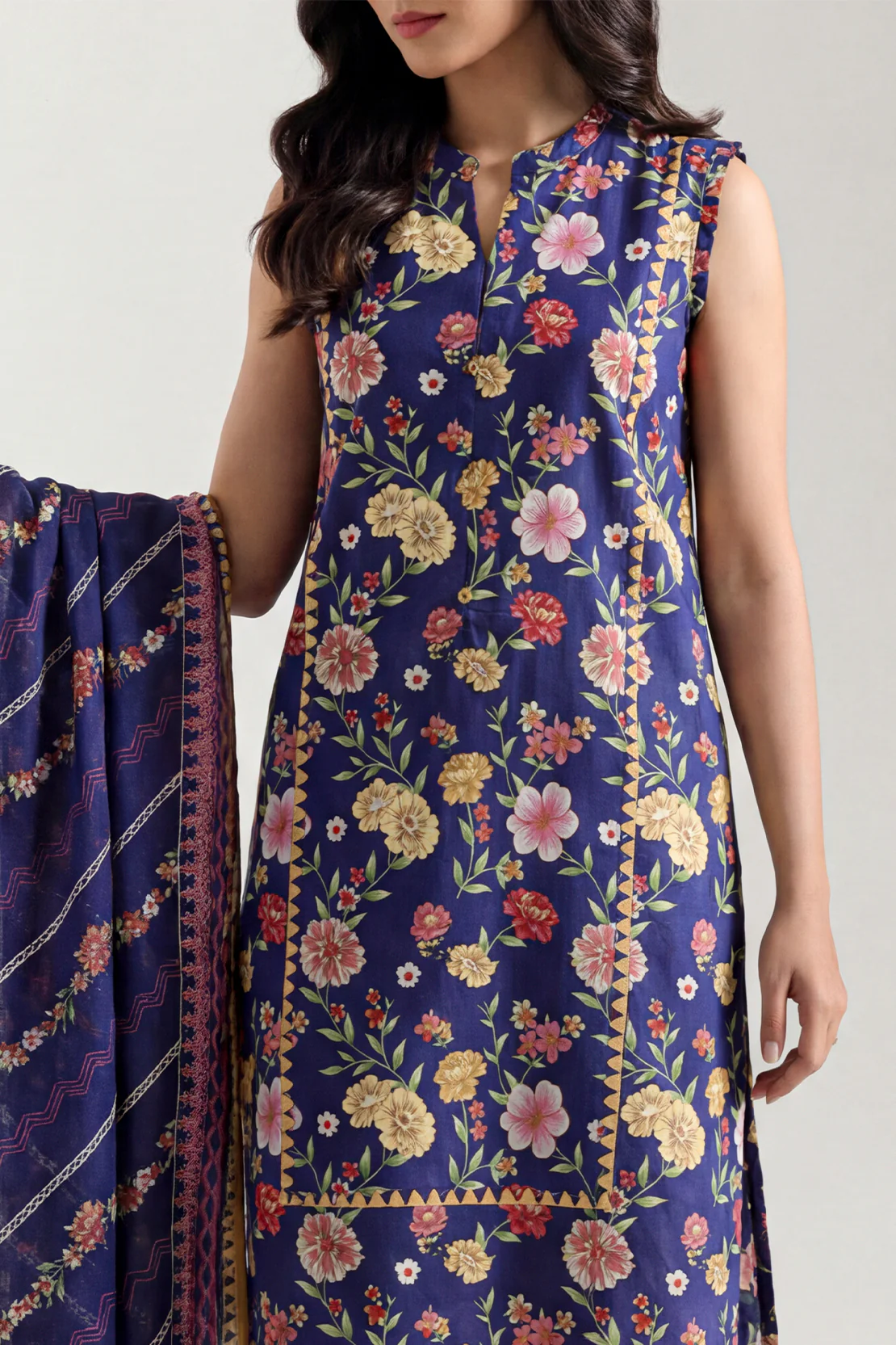 Unstitched Printed Lawn 3 Piece - Image 2