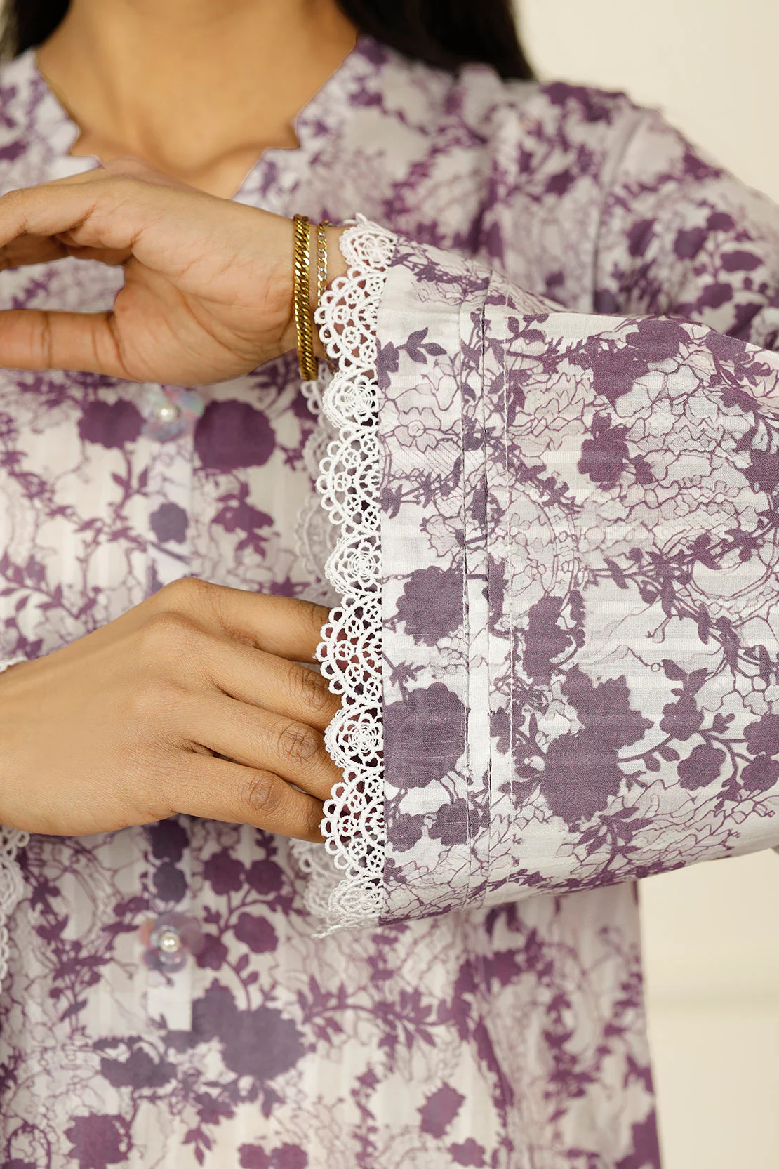 Unstitched Printed Lawn 3 Piece - Image 5