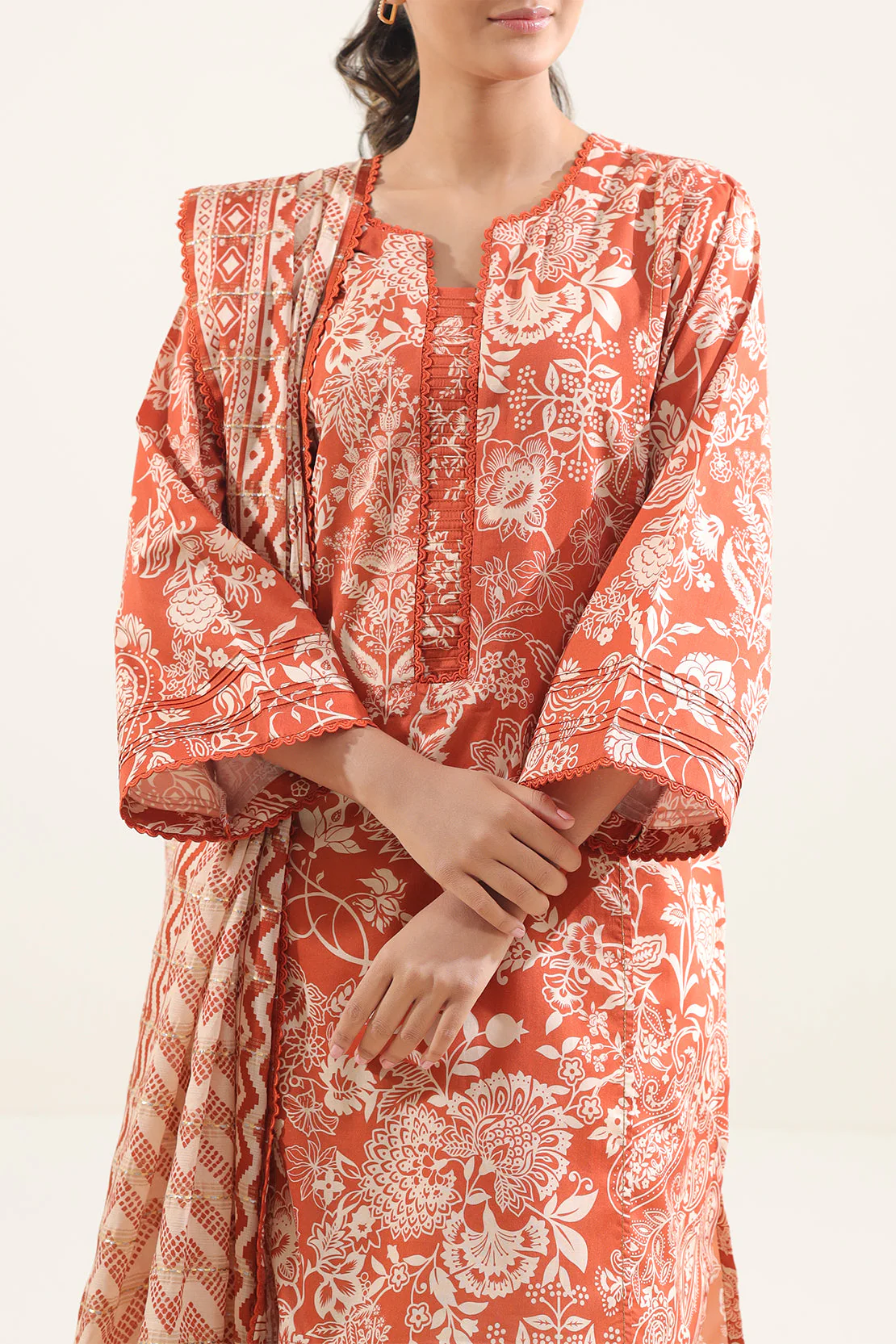 Unstitched Printed Lawn 3 Piece - Image 3