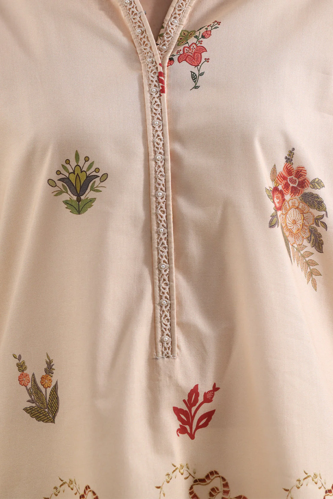 Unstitched Printed Lawn 3 Piece - Image 4